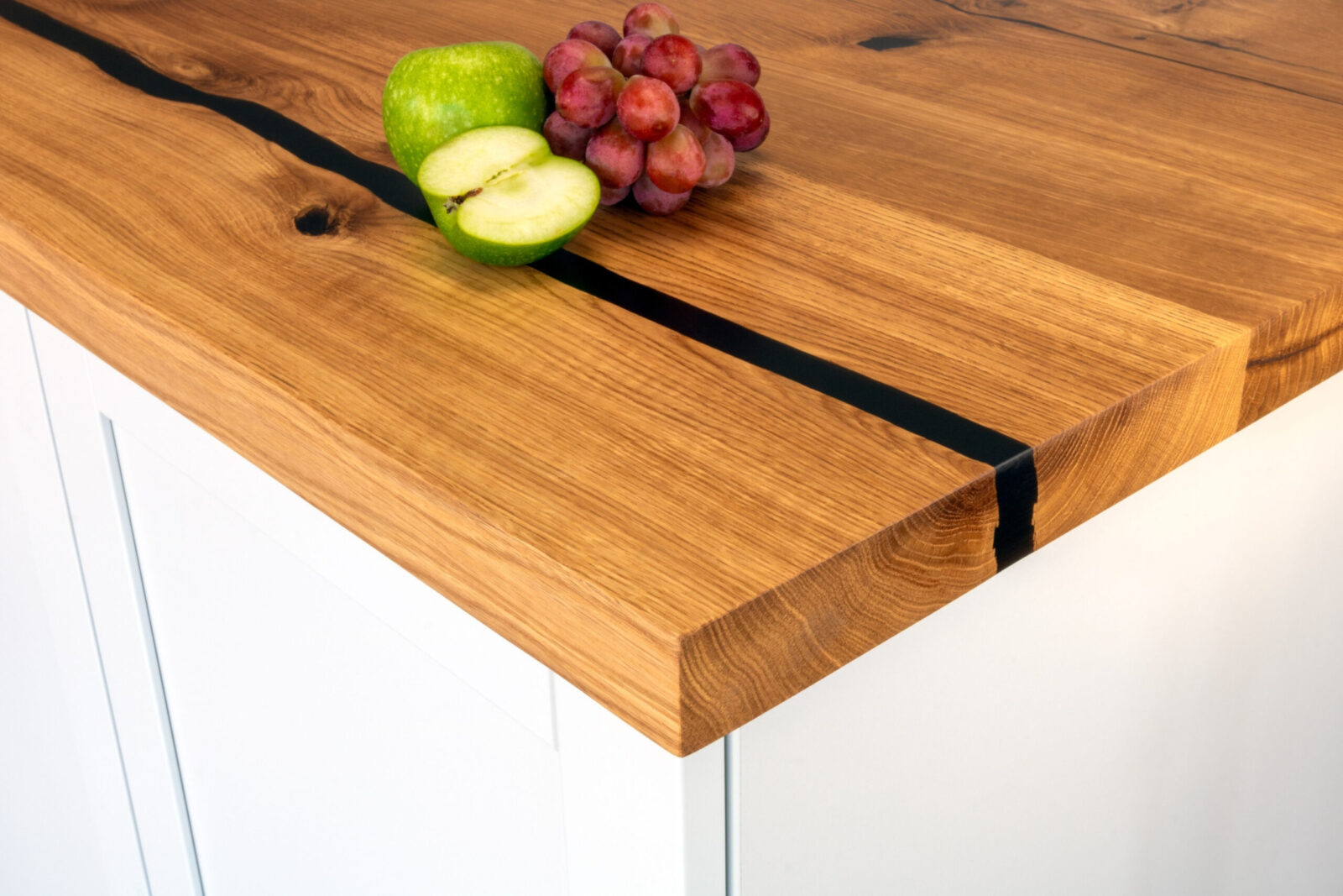 Epoxy Oak Worktops - Image 2