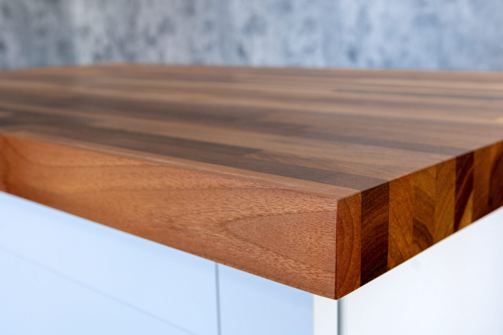 European Walnut Worktops 20mm Staves - Image 3