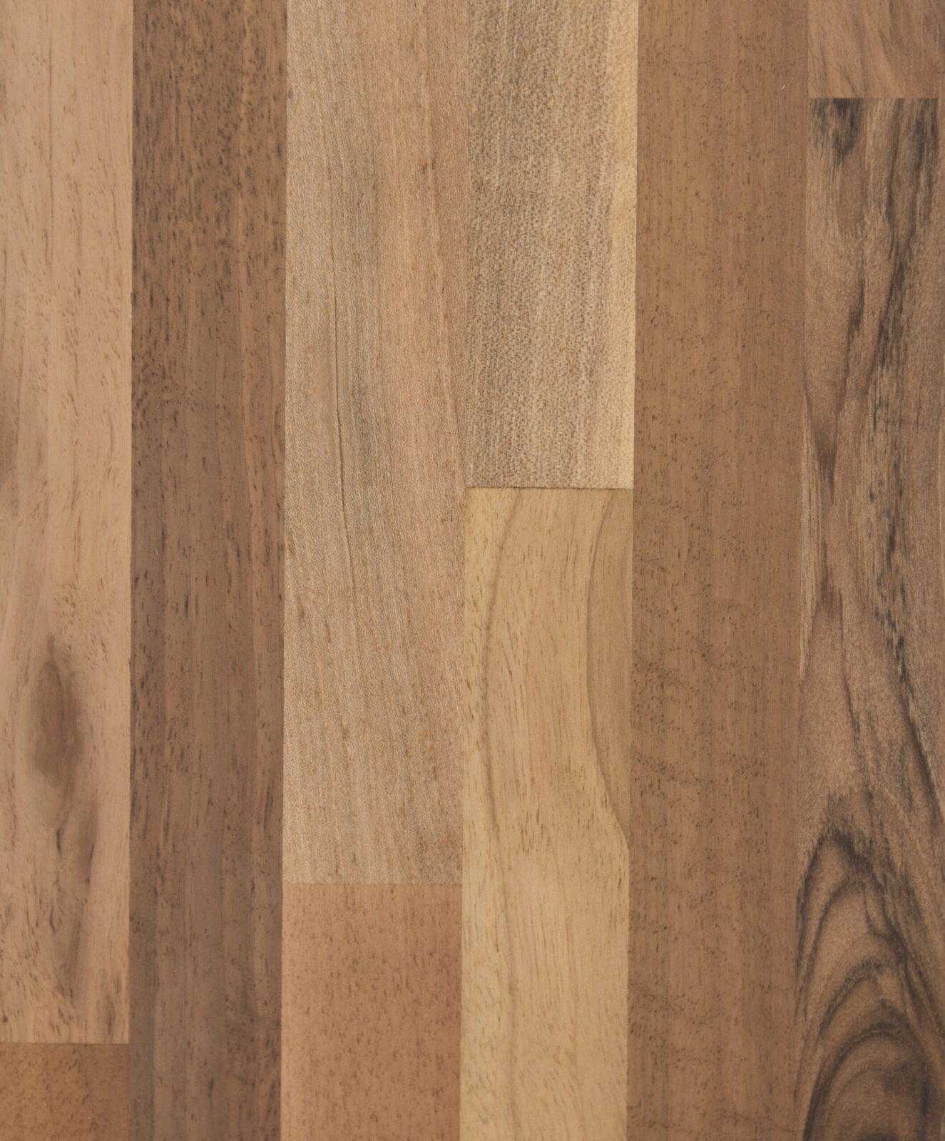 European Walnut Worktop 20mm Staves Sample 200mm x 150mm x 38mm - Image 2